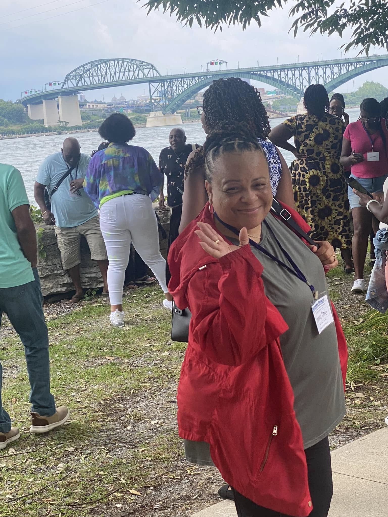 S&S Travel guests enjoying a waterfront outing